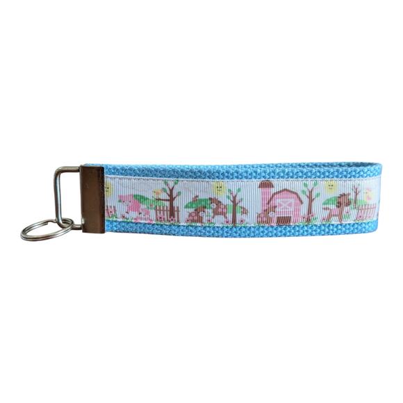 Farm‎ Keychain Wristlet Handmade Boho Fabric Key FOB Gift Present Barn Silo Cows - Picture 2 of 5